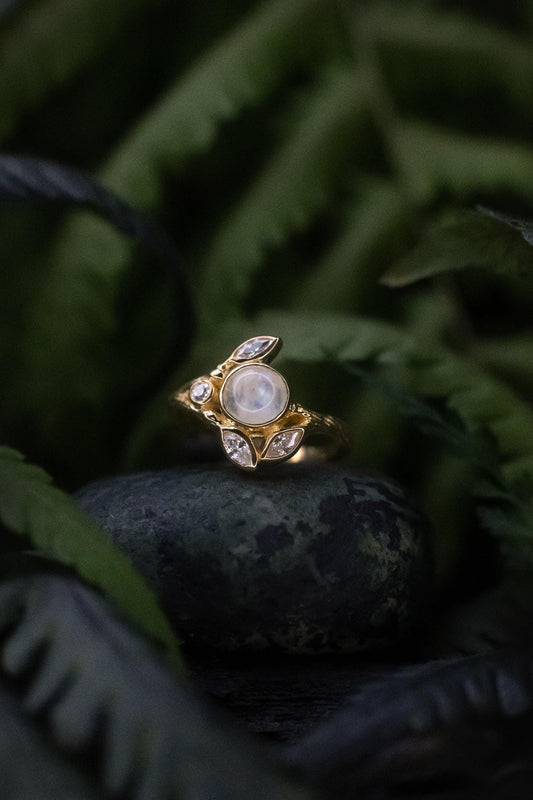 Moonstone Garden Ring — Gold
