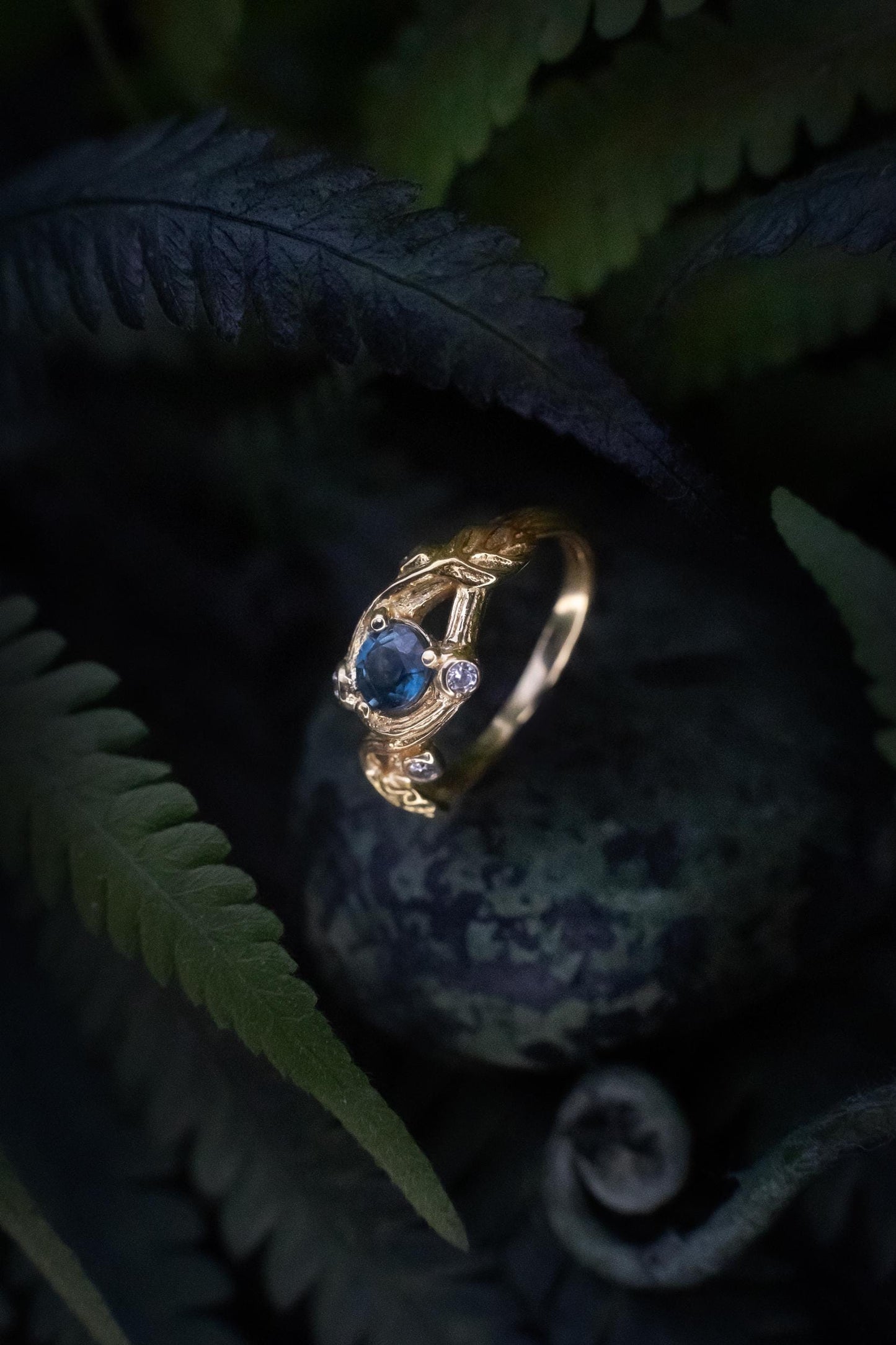 Twig and Leaf Ring — Gold